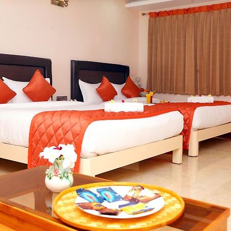 Athena Hotel Tiruvannāmalai Exteriör bild